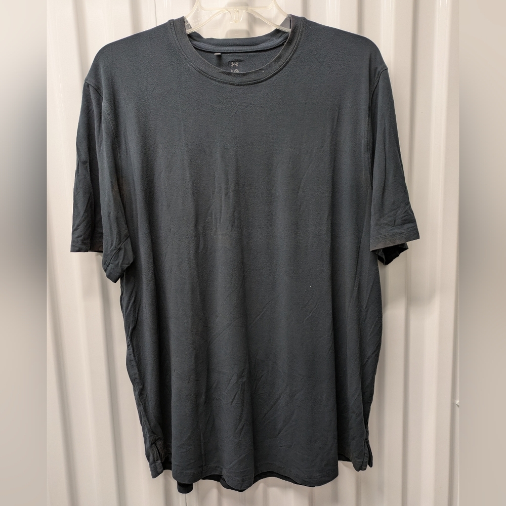 Under Armour Men's Dark Gray Short Sleeve Tee